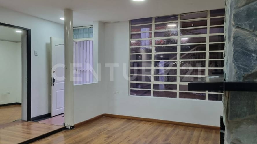 Casa de 14 alcobas en arriendo en La Soledad, Bogotá, 273 m² · foto 4 de 14
