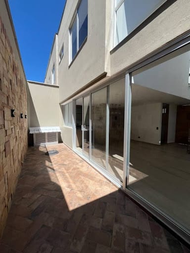 Casa de 3 alcobas en arriendo en Rionegro, 150 m² · foto 3 de 16