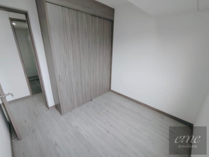 Apartamento de 3 alcobas en arriendo en Asomadera No.2, Medellín, 79 m² · foto 9 de 19