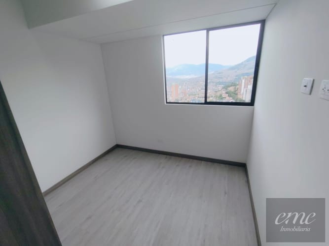 Apartamento de 3 alcobas en arriendo en Asomadera No.2, Medellín, 79 m² · foto 10 de 19