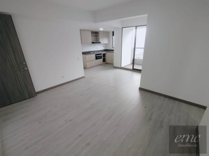 Apartamento de 3 alcobas en arriendo en Asomadera No.2, Medellín, 79 m² · foto 11 de 19