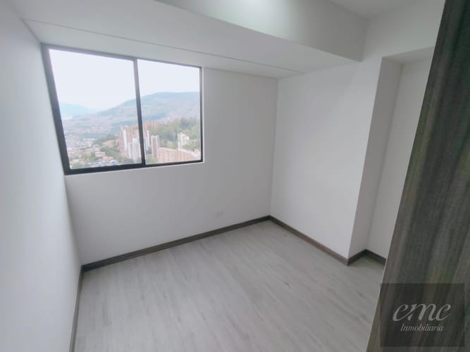 Apartamento de 3 alcobas en arriendo en Asomadera No.2, Medellín, 79 m² · foto 12 de 19