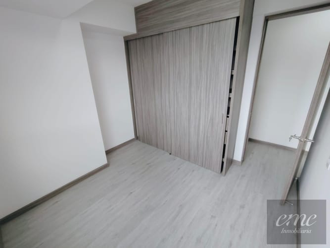 Apartamento de 3 alcobas en arriendo en Asomadera No.2, Medellín, 79 m² · foto 16 de 19