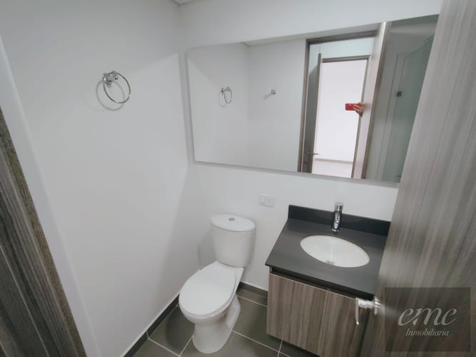 Apartamento de 3 alcobas en arriendo en Asomadera No.2, Medellín, 79 m² · foto 17 de 19