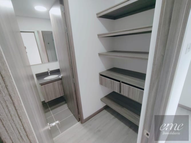 Apartamento de 3 alcobas en arriendo en Asomadera No.2, Medellín, 79 m² · foto 18 de 19