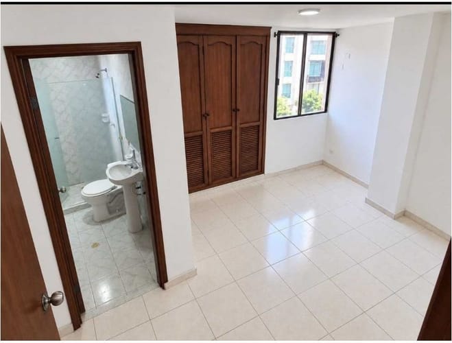Apartamento de 2 alcobas en venta en Altos De Riomar, Barranquilla, 74 m² · foto 6 de 11