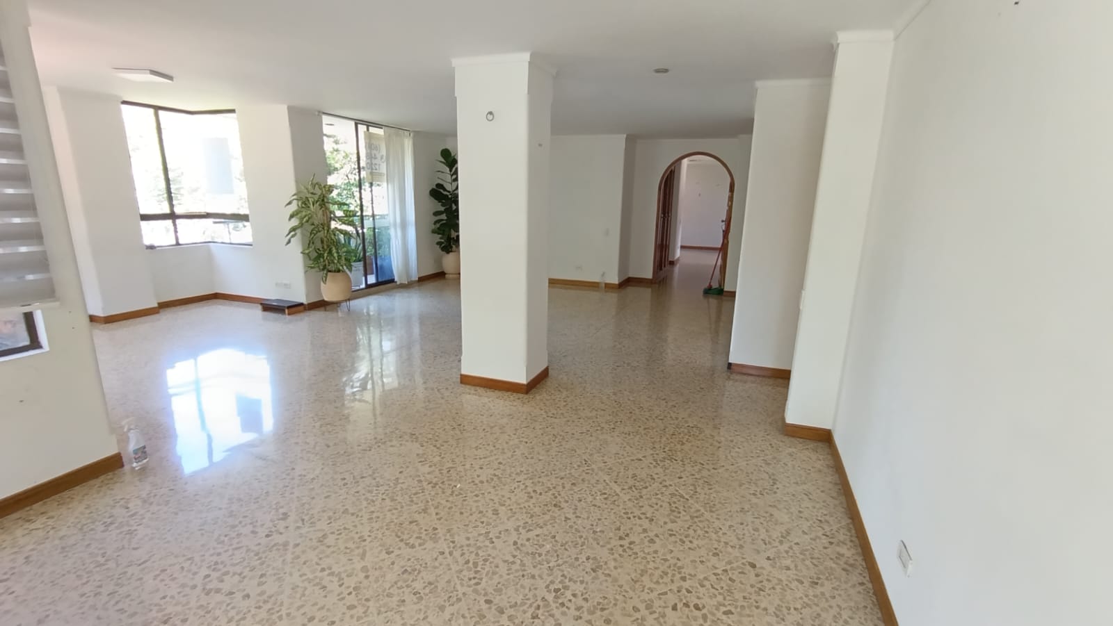 Apartamento en arriendo en Laureles, Medellín · foto 4 de 15