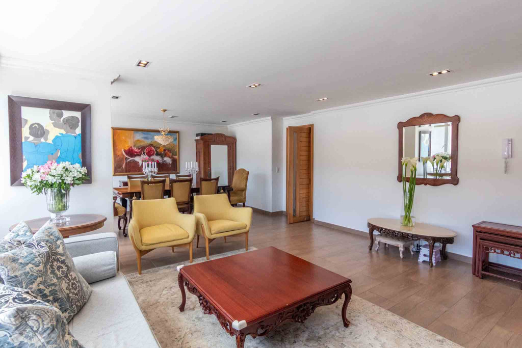 Apartamento en venta en Santa Paula, Bogotá · foto 3 de 23