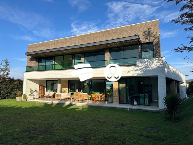 Casa de 4 alcobas en venta en Las Palmas, Envigado, 1634 m² · foto 15 de 15
