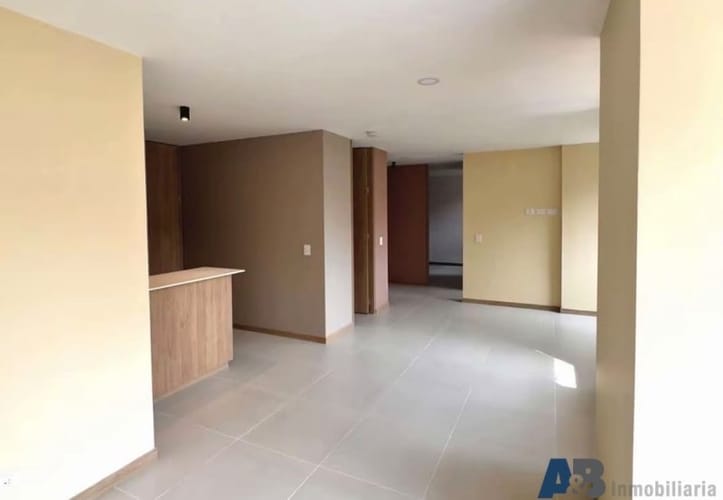 Apartamento de 2 alcobas en arriendo en Loma De La Doctora, Sabaneta, 62 m² · foto 3 de 13