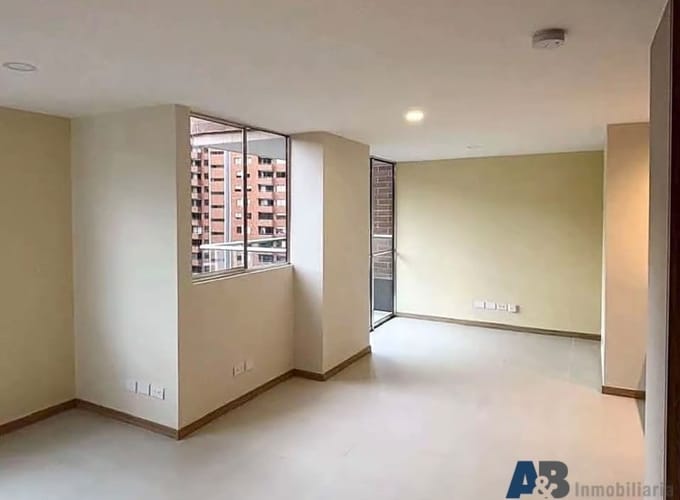 Apartamento de 2 alcobas en arriendo en Loma De La Doctora, Sabaneta, 62 m² · foto 6 de 13