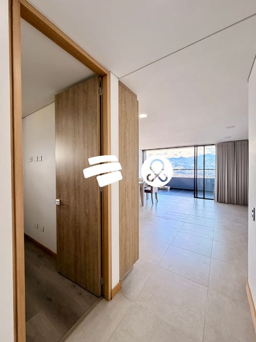 Apartamento de 3 alcobas en venta en Loma Del Indio, Medellín, 133 m² · foto 6 de 24