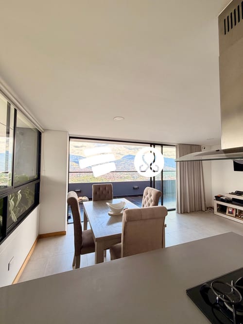 Apartamento de 3 alcobas en venta en Loma Del Indio, Medellín, 133 m² · foto 16 de 24