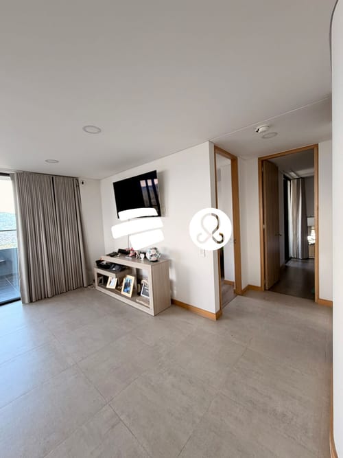 Apartamento de 3 alcobas en venta en Loma Del Indio, Medellín, 133 m² · foto 19 de 24