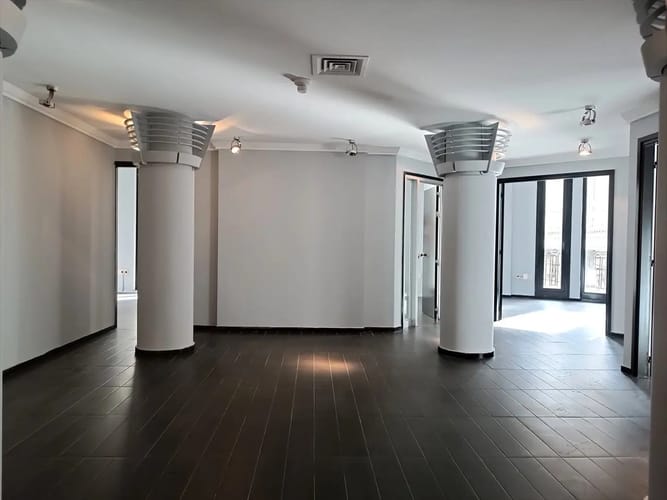 Alquiler Oficina Ciudad Vieja · Foto 5