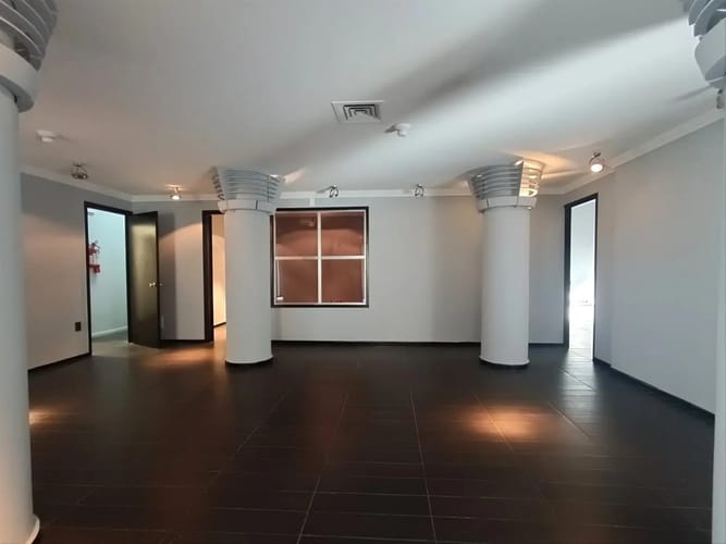 Alquiler Oficina Ciudad Vieja · Foto 7