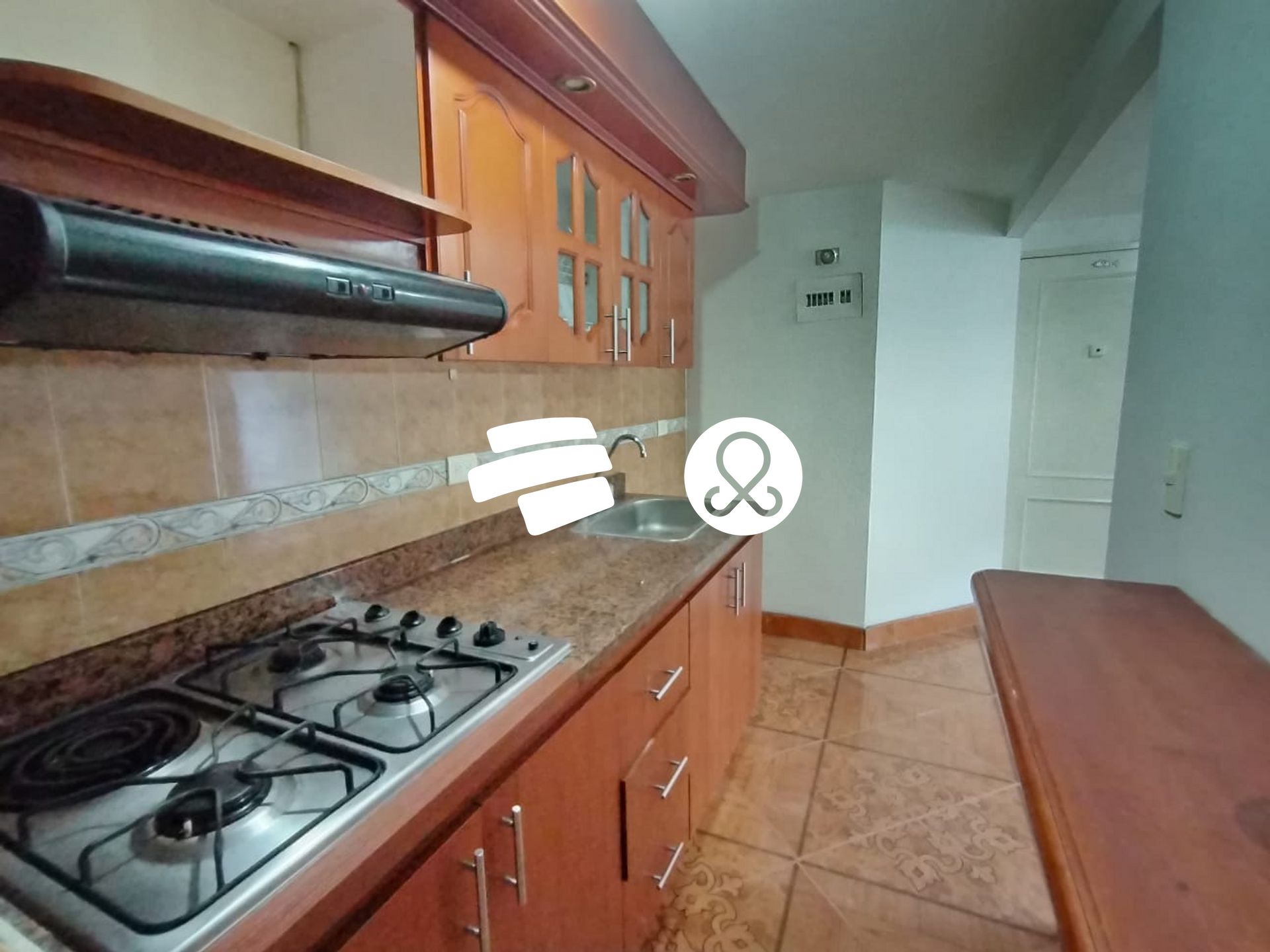 Apartamento en venta en La Milagrosa, Medellín · foto 2 de 16