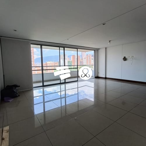 Apartamento de 4 alcobas en venta en Monteazul, Sabaneta, 144 m² · foto 3 de 24