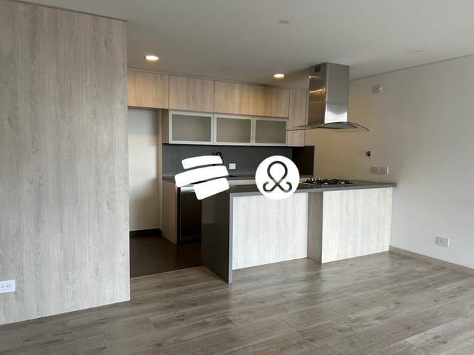 Apartamento de 2 alcobas en venta en El Poblado, Medellín, 87 m² · foto 2 de 14