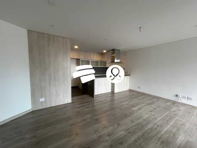 Apartamento de 2 alcobas en venta en El Poblado, Medellín, 87 m² · foto 5 de 14