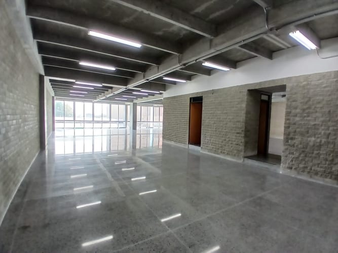 Oficina en arriendo en Guayabal, Medellín, 197 m² · foto 3 de 10