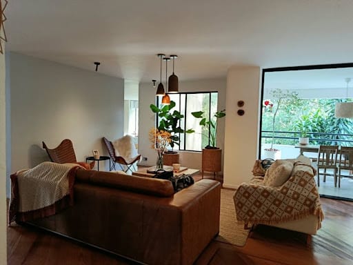Apartamento de 3 alcobas en arriendo en Belén, Medellín, 170 m² · foto 3 de 17