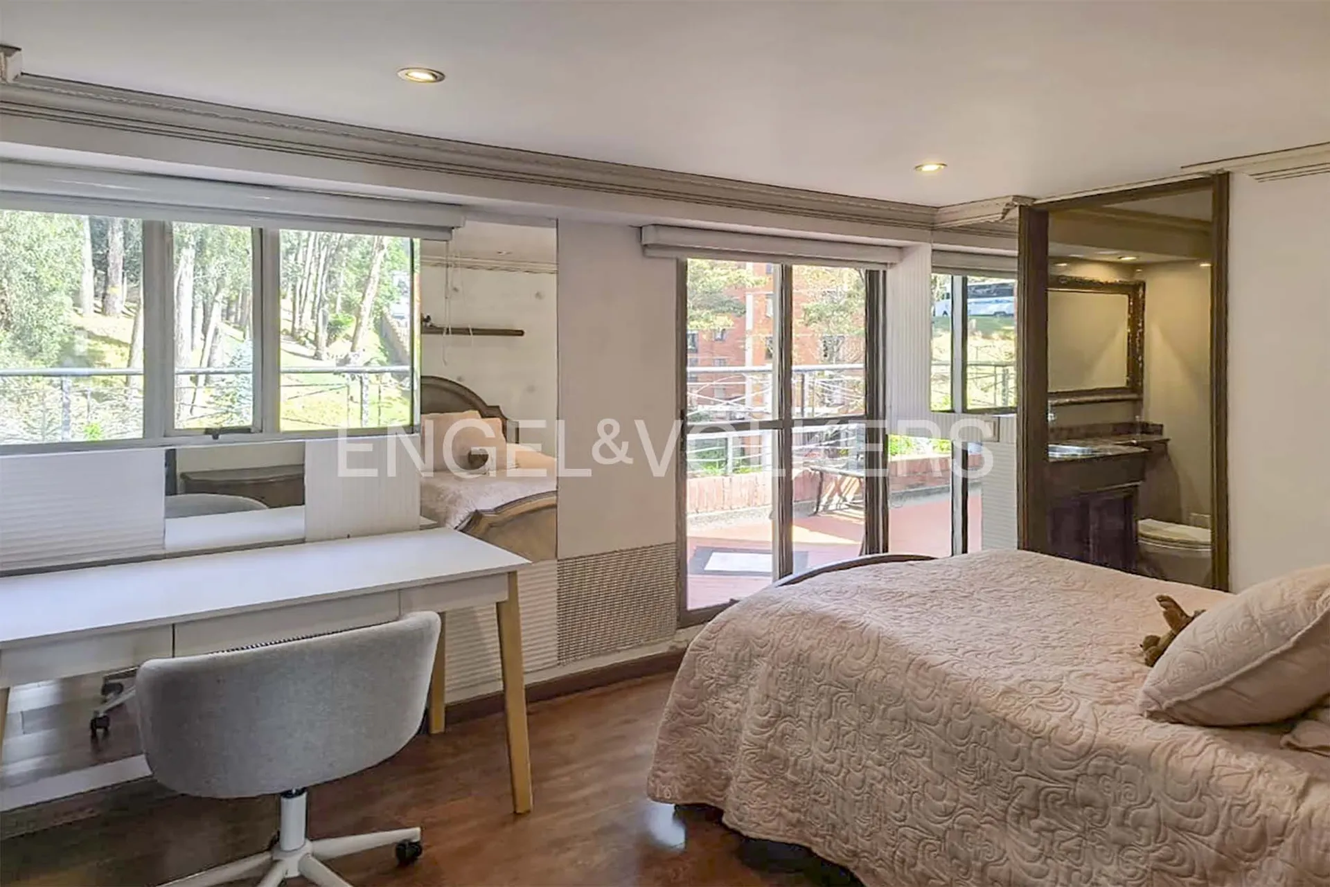 Apartamento en venta en Los Rosales, Bogotá · foto 11 de 20