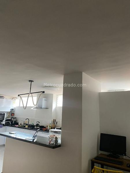 Apartamento en venta en Cedritos, Bogotá · foto 2 de 4