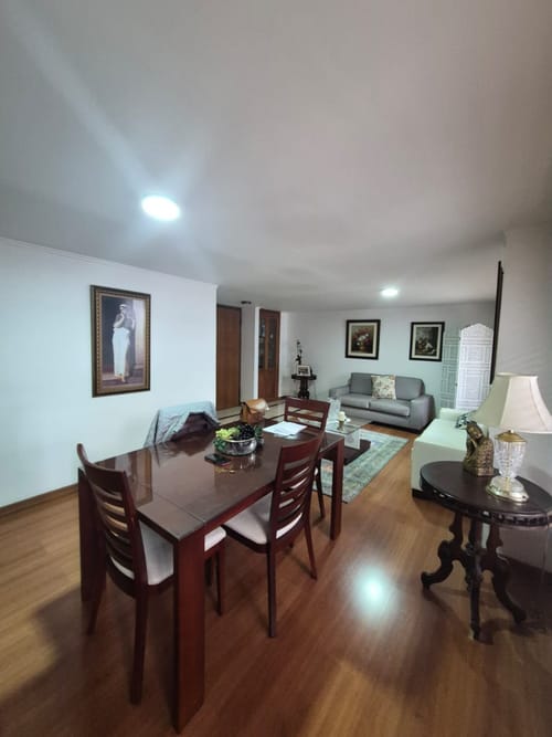 Apartamento de 3 alcobas en venta en Santa Barbara, Bogotá, 145 m² · foto 4 de 24