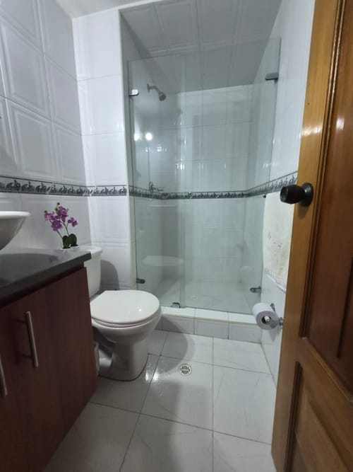 Apartamento de 3 alcobas en venta en Santa Barbara, Bogotá, 145 m² · foto 11 de 24