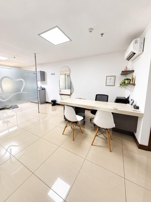 Consultorio en venta en Pinares, Pereira, 36 m² · foto 4 de 5