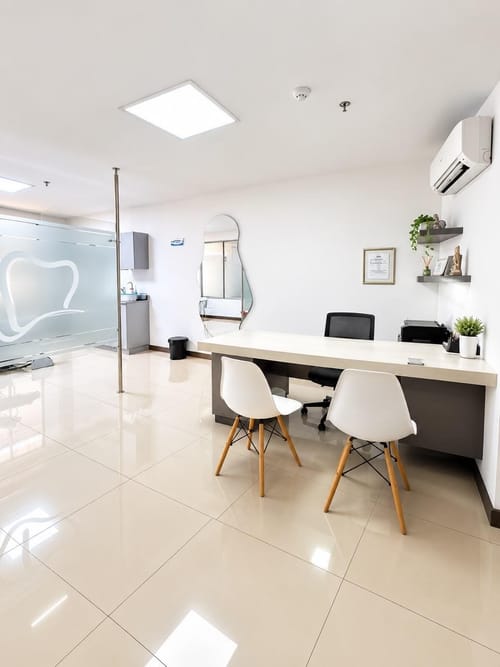 Consultorio en venta en Pinares, Pereira, 36 m² · foto 3 de 5