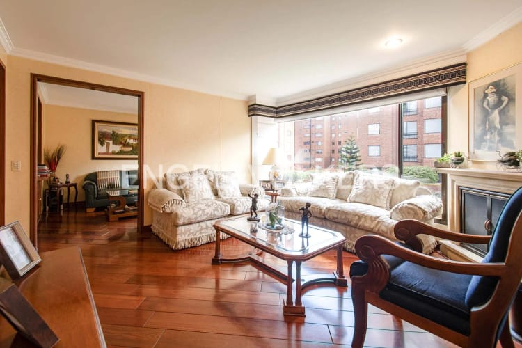 Apartamento de 3 alcobas en venta en Recodo Del Country, Bogotá, 141 m² · foto 2 de 19