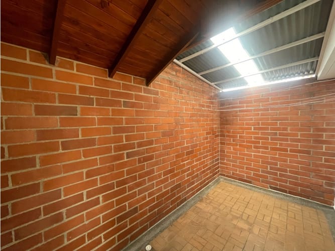 Apartamento de 3 alcobas en arriendo en Lorena, Medellín, 240 m² · foto 8 de 22
