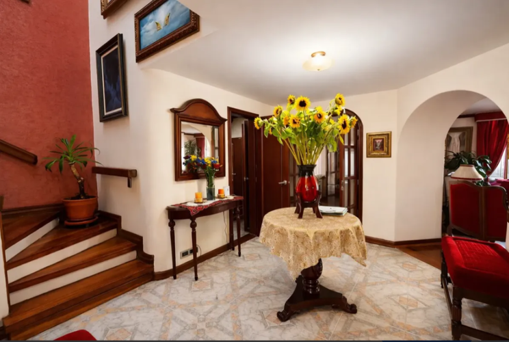 Apartamento de 3 alcobas en venta en Santa Barbara Occidental, Bogotá, 204 m² · foto 7 de 17