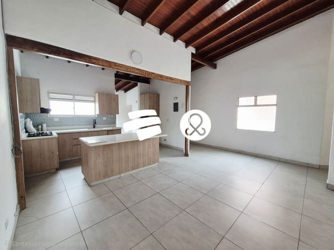 Apartamento de 5 alcobas en venta en Laureles, Medellín, 145 m² · foto 2 de 23