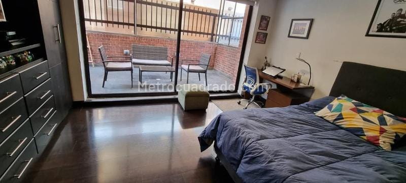 Casa de 4 alcobas en venta en San Patricio, Bogotá, 296 m² · foto 8 de 17