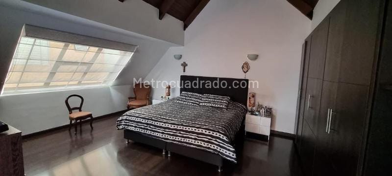 Casa de 4 alcobas en venta en San Patricio, Bogotá, 296 m² · foto 15 de 17