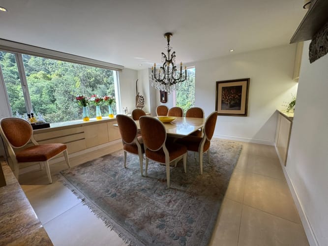 Apartamento de 3 alcobas en venta en Chico Norte, Bogotá, 200 m² · foto 4 de 23