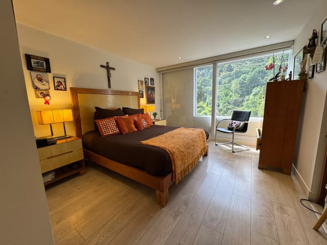 Apartamento de 3 alcobas en venta en Chico Norte, Bogotá, 200 m² · foto 14 de 23