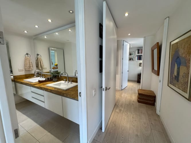 Apartamento de 3 alcobas en venta en Chico Norte, Bogotá, 200 m² · foto 15 de 23