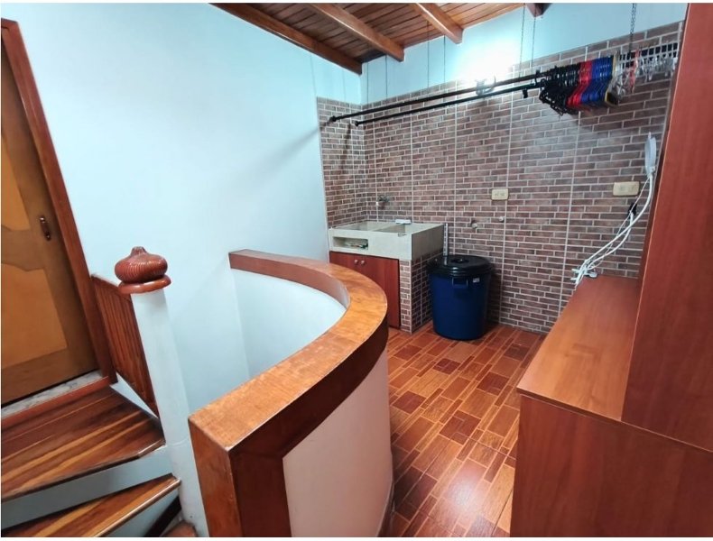 Casa de 3 alcobas en venta en La Magnolia, Envigado, 90 m² · foto 11 de 12