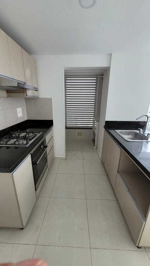 Apartamento de 3 alcobas en venta en Antonia Santos Centro, Bucaramanga, 85 m² · foto 4 de 15