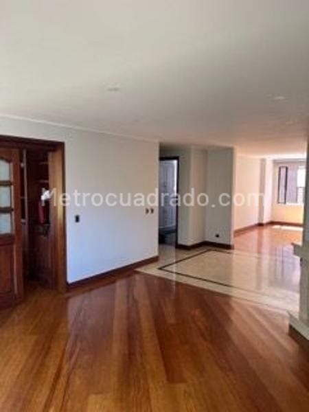 Apartamento en venta en Chicó Navarra, Bogotá · foto 7 de 20