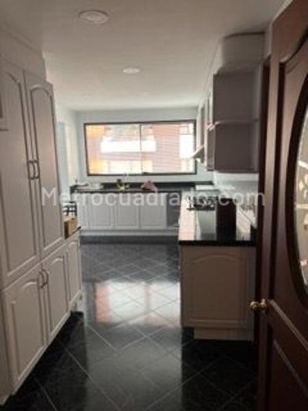 Apartamento en venta en Chicó Navarra, Bogotá · foto 8 de 20