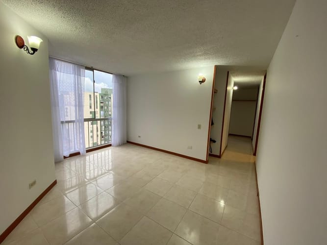 Apartamento de 3 alcobas en venta en Plaza De Las Américas, Bogotá, 60 m² · foto 2 de 16