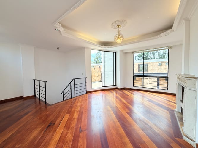 Casa en venta en Club De Los Lagartos, Bogotá · foto 5 de 24