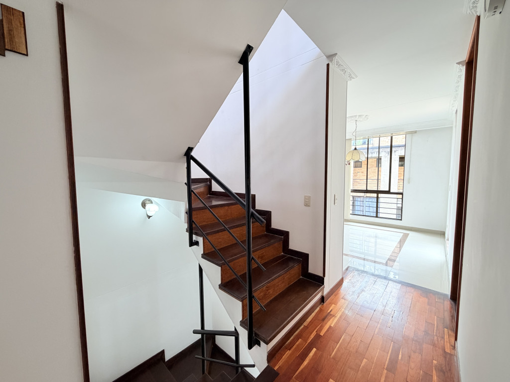 Casa en venta en Club De Los Lagartos, Bogotá · foto 6 de 24