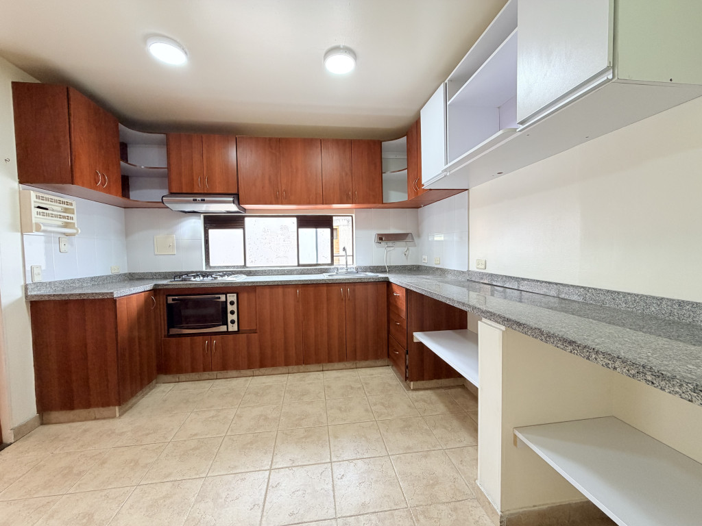 Casa en venta en Club De Los Lagartos, Bogotá · foto 17 de 24