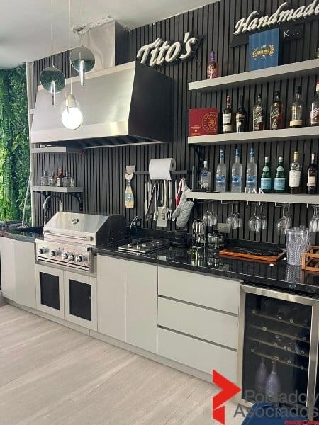 Casa de 5 alcobas en venta en El Poblado, Medellín, 395 m² · foto 5 de 24